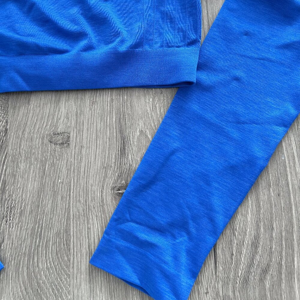 Alphalete Ombre Amplify Crop in Moonlight - Picture 5 of 8
